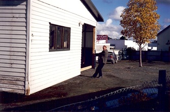 Former mayor Hugh Vercoe is helping move the old garden centre building on site at MVCH